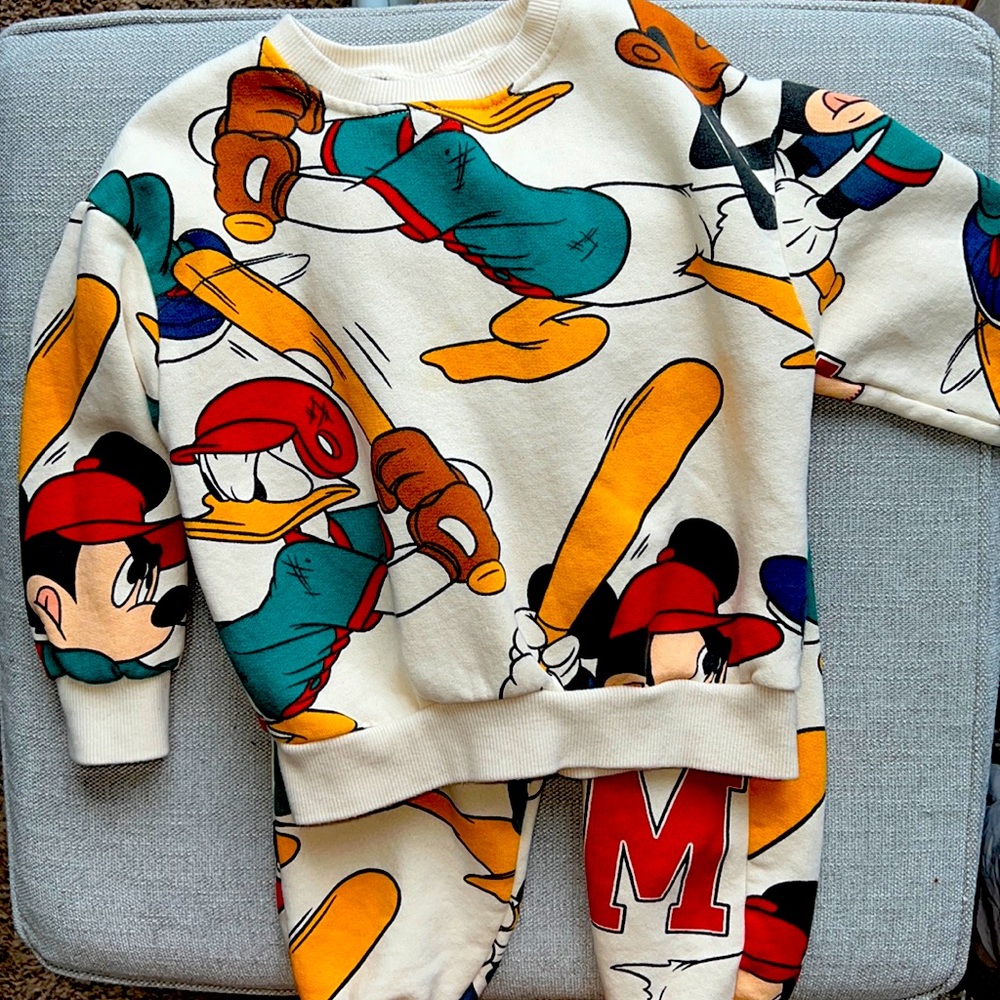 Zara Disney Outfit